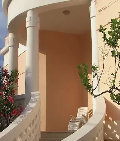Nel Salento - Ampie E Giardino, Fino A 9 Persone Villa Barbarano del Capo
