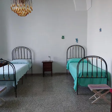 Nel Salento - Ampie E Giardino, Fino A 9 Persone