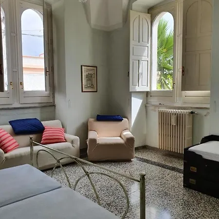 Nel Salento - Ampie E Giardino, Fino A 9 Persone Villa